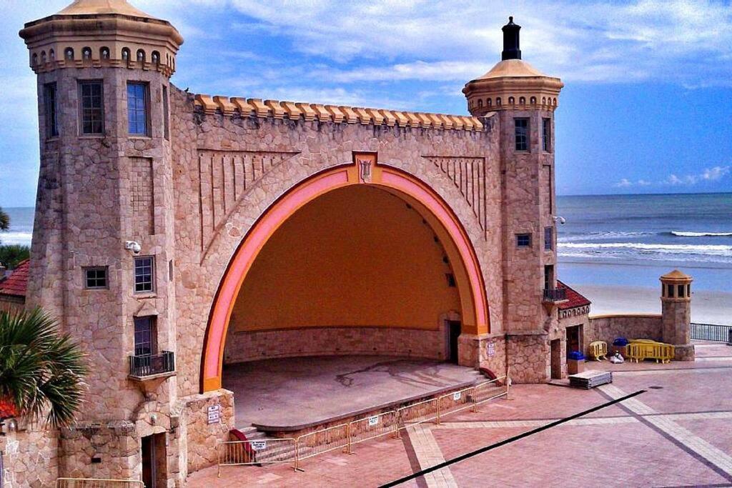 Highly Desired 6Th Floor 1 Bedroom Oceanfront - There Is Only One Ocean Walk Resort 606 Daytona Beach Bagian luar foto